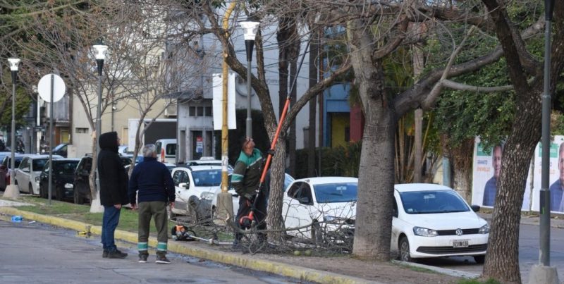 Con unos  millones, compran equipos para mantener los espacios públicos de Santa Fe