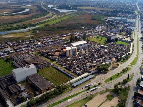 Condenaron a un adolescente de 16 años por golpear y amenazar a un joven en la ciudad de Santa Fe