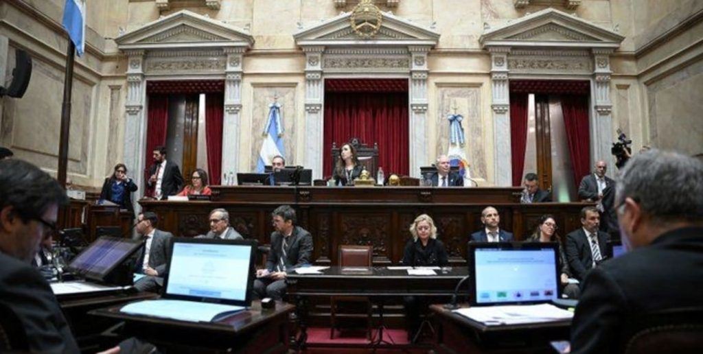 Senado debate la reforma del Banco Central y el régimen de Zonas Frías