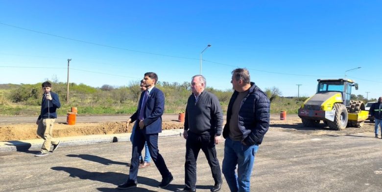 Pullaro supervisó obras viales y nuevos puentes en el departamento San Cristóbal