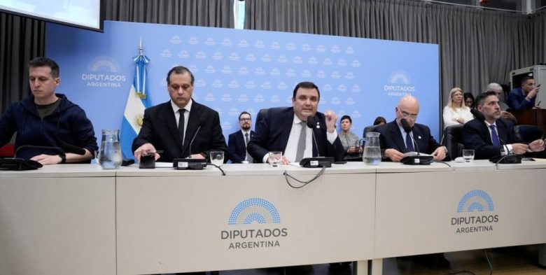 El Gobierno nacional reconoció la restitución de 150 mil pensiones por discapacidad dadas de baja