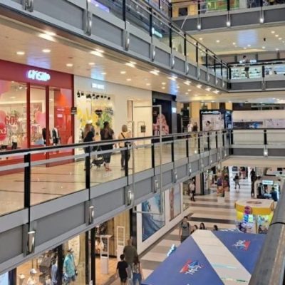 El consumo amagó con rebotar en julio, pero los tres canales siguen en rojo en el año