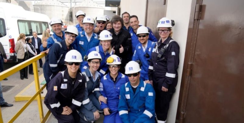 Javier Milei recorrió inversiones del RIGI en Bahía Blanca y afinó su armado político hacia 2027