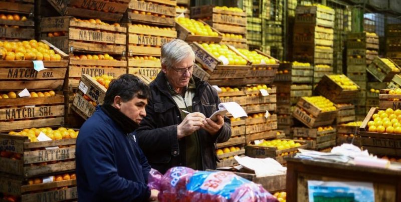 Empresarios ven en la escasez de compradores el mayor freno a la reactivación en Argentina