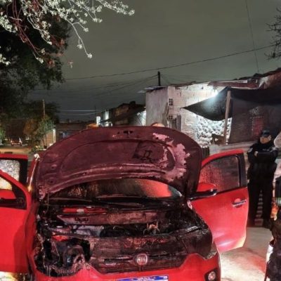 Investigan una nueva serie de incendios de autos en distintos barrios de la ciudad de Santa Fe