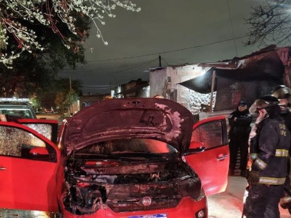 Investigan una nueva serie de incendios de autos en distintos barrios de la ciudad de Santa Fe