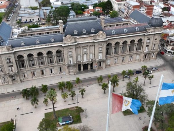 Paritaria en Santa Fe: los salarios estatales superaron a la inflación entre julio y agosto