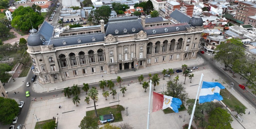 Paritaria en Santa Fe: los salarios estatales superaron a la inflación entre julio y agosto