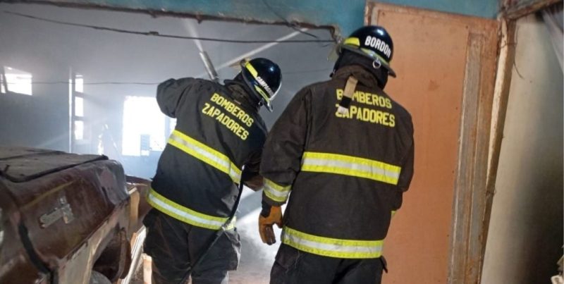 Incendio en una vivienda de Colastiné Norte: trabajaron los bomberos y hubo pérdidas materiales