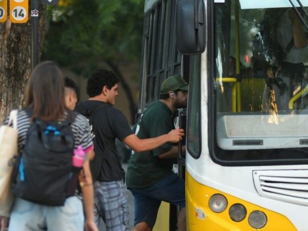 Colectivos en Santa Fe: cuánto costará el boleto tras el acuerdo paritario