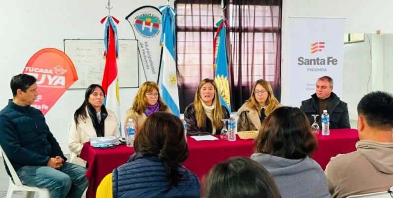 Helvecia: ya son 65 los títulos de propiedad tramitados tras la regularización de otras diez viviendas