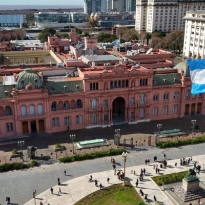 Intensa agenda en Casa Rosada: Javier Milei define la reforma electoral, morosidad y evalúa la visita del Papa