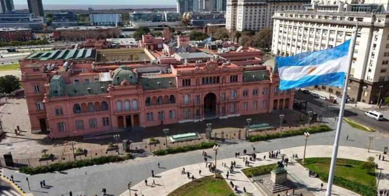 Intensa agenda en Casa Rosada: Javier Milei define la reforma electoral, morosidad y evalúa la visita del Papa