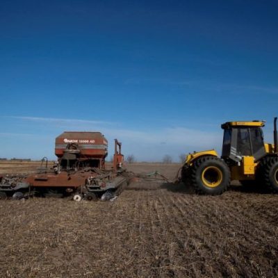 La estabilidad climática aceleró la siembra de maíz temprano y girasol en el centro-norte santafesino
