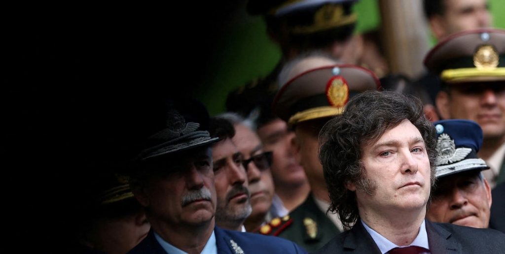 Javier Milei viaja a Chile en plena tensión por el estrecho de Magallanes y regresa para dar un mensaje sobre Malvinas