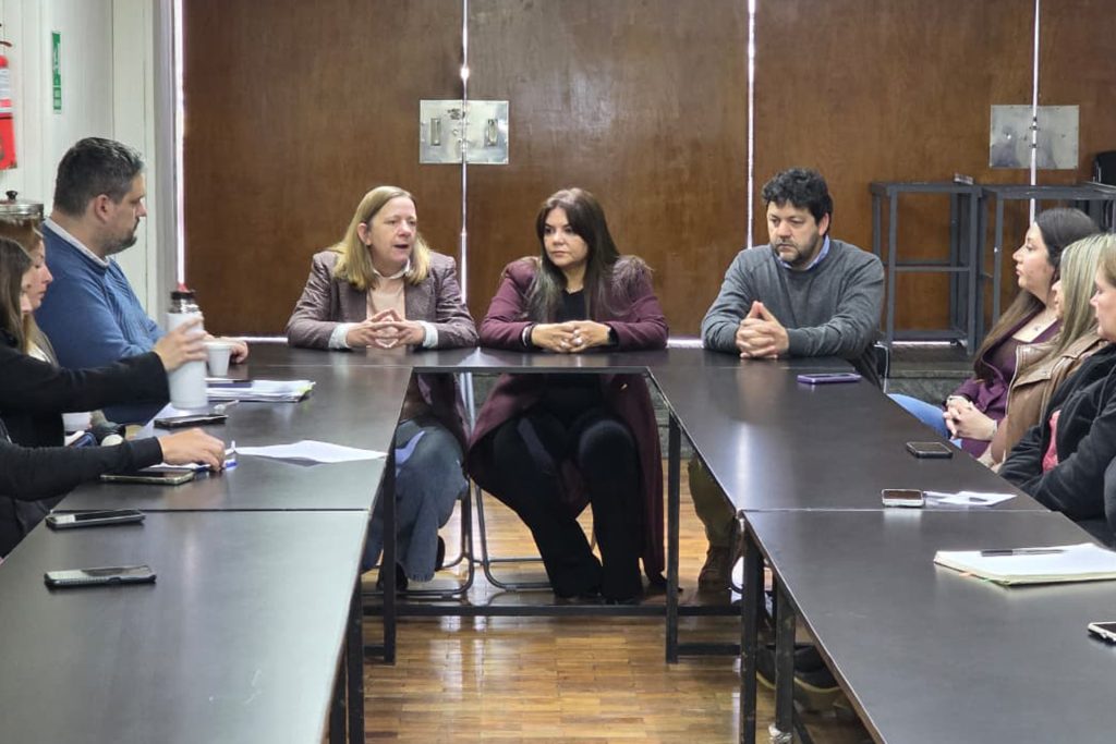 El Ministerio de Desarrollo Humano capacitó a equipos de conducción en prevención de consumos problemáticos