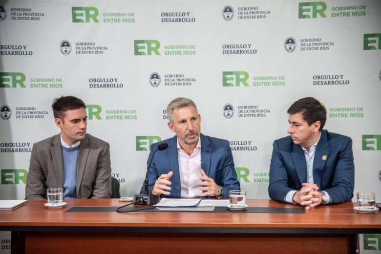 El gobierno provincial presentó un programa para proteger el salario de empleados públicos y jubilados