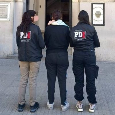 Condena a una expolicía santafesina por encubrir a su pareja prófuga en una causa por homicidio