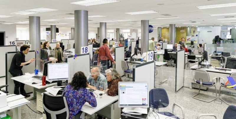 El Gobierno nacional ya recortó más de 72.000 puestos de trabajo en el Estado y profundiza el ajuste en la administración pública