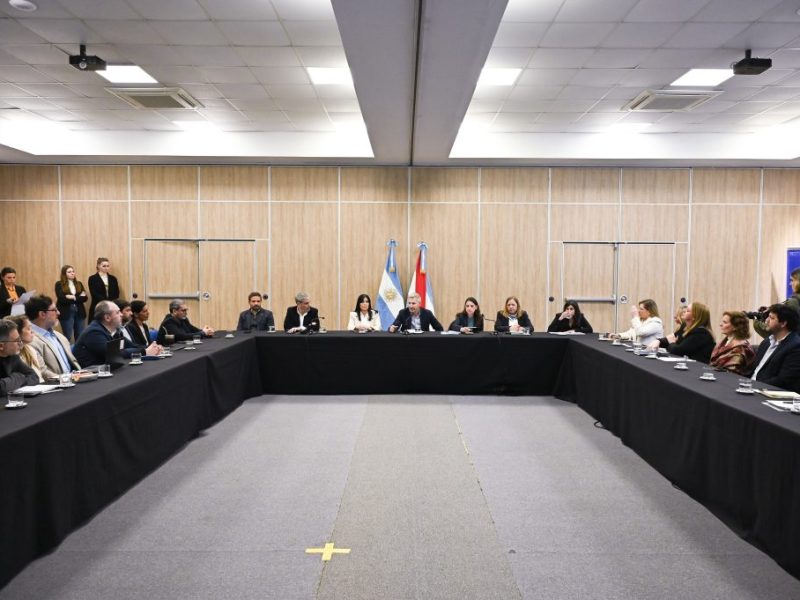 Frigerio encabezó una reunión de la Mesa Interministerial de Primera Infancia junto a UNICEF