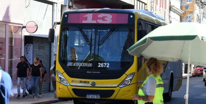 Paritaria de colectivos: choferes del interior recibirán un aumento del 10,5% tras el acuerdo