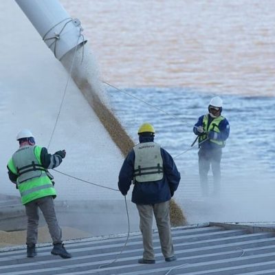 Actividad económica en Santa Fe: la industria y el comercio traccionaron una leve baja en el primer trimestre