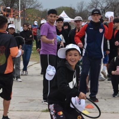 Más de 150 jóvenes participaron de una jornada del programa Nueva Oportunidad en barrio Las Flores de Santa Fe