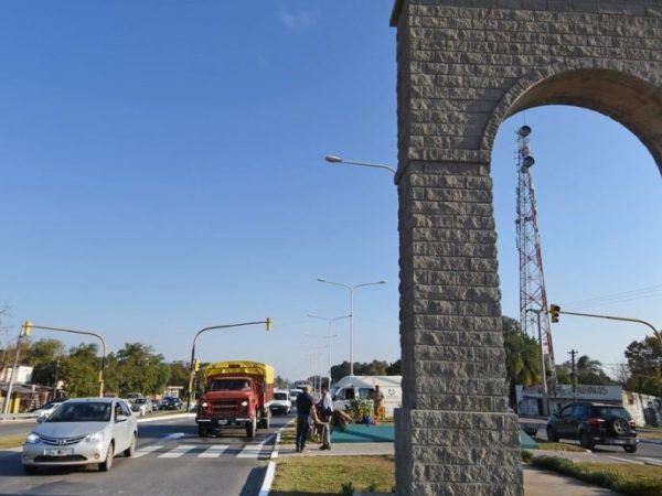 Detuvieron en San José del Rincón a un hombre armado que intentó ingresar a un comercio
