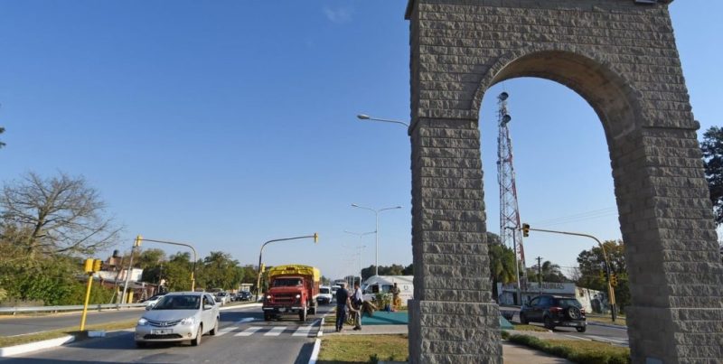 Detuvieron en San José del Rincón a un hombre armado que intentó ingresar a un comercio