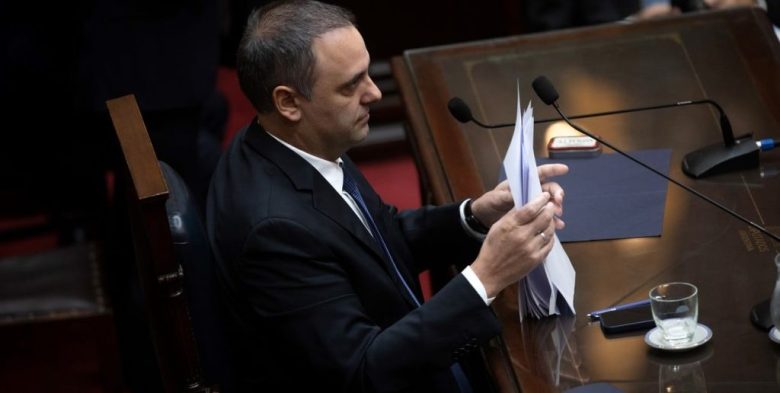 Enriquecimiento ilícito: Manuel Adorni respondió ante la Justicia por sus bienes, viajes y operaciones en dólares