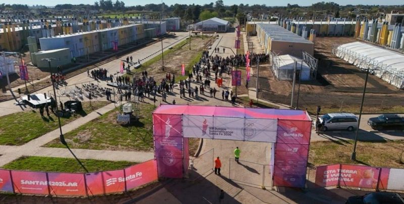 Estudiantes de la UTN usan la Villa Suramericana antes de que sea el hogar de 346 familias en Santa Fe