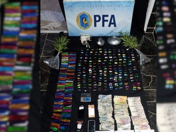 Detuvieron a tres personas tras dos allanamientos antidrogas en la ciudad de Santa Fe
