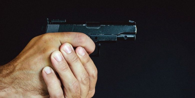 Condenaron en Santa Fe a un hombre que compró una pistola de forma legal y la desvió al mercado negro