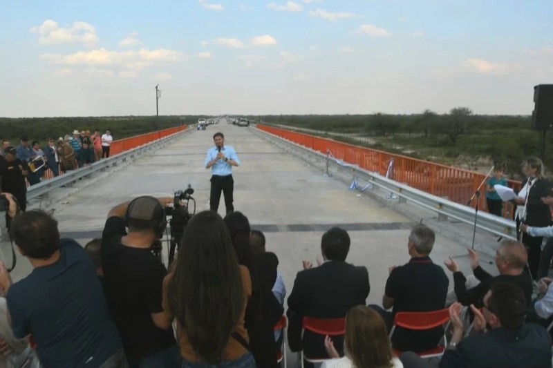Pullaro inauguró cuatro puentes de hormigón en el norte santafesino