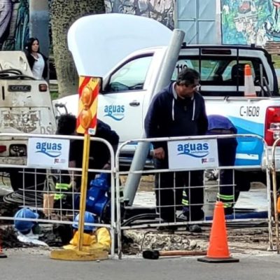 Reclamos vecinales en Santa Fe: denuncian socavones, pérdidas de agua y baja presión en los barrios