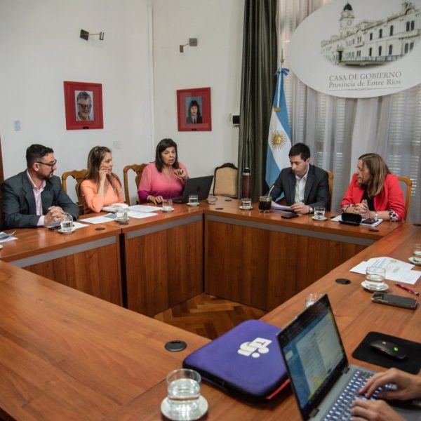 Avanzan en el diseño del nuevo sistema de alimentación escolar con la incorporación de alimentos frescos para el próximo ciclo lectivo