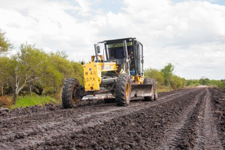 Implementan la Ley de Consorcios Camineros para el mantenimiento de la red vial rural