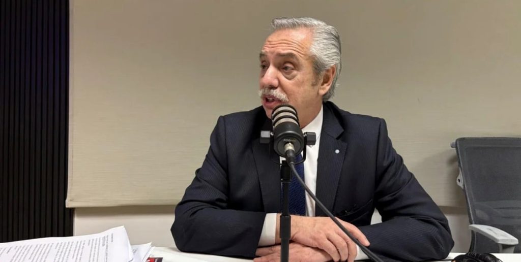 Alberto Fernández cuestionó a Javier Milei por Malvinas