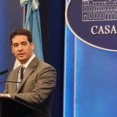 El Gobierno nacional descartó un Plan Platita y se despegó de la estrategia electoral de Donald Trump en Estados Unidos