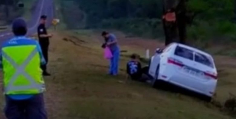 Conductor borracho chocó contra un árbol en la Ruta 12 en Misiones