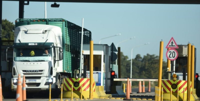 El senador Borla cuestionó cinco peajes en la Ruta 11 en Santa Fe y ninguno en Chaco