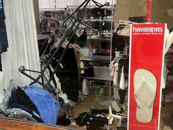 Detuvieron a dos hombres tras robar en una lencería del centro de Santa Fe