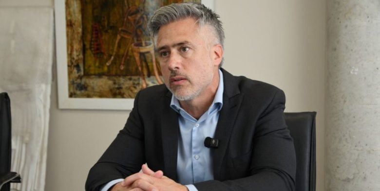 Leandro Busatto advirtió sobre un quiebre entre la política y la sociedad en la ciudad de Santa Fe