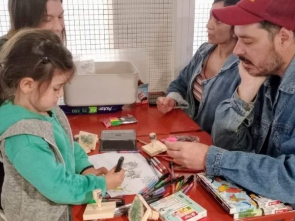Más de 25 obras y una artista trabajando en vivo: así será la Noche de los Museos en Cauces