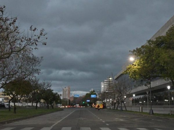 Alerta naranja en la ciudad de Santa Fe por tormentas fuertes y ráfagas