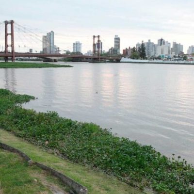 Crecida en Santa Fe: el río Paraná superó los 4 metros tras 16 días en ascenso continuo