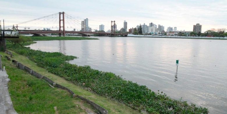 Crecida en Santa Fe: el río Paraná superó los 4 metros tras 16 días en ascenso continuo