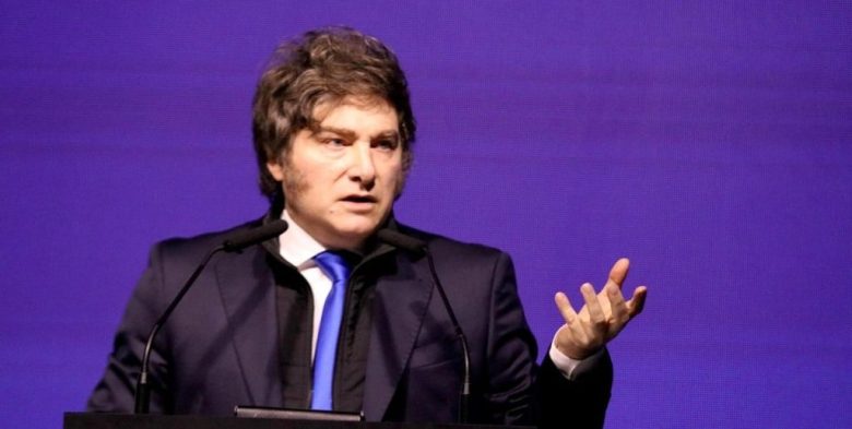 Adepa, la SIP y la Academia Nacional de Periodismo cuestionaron los ataques de Milei a la prensa