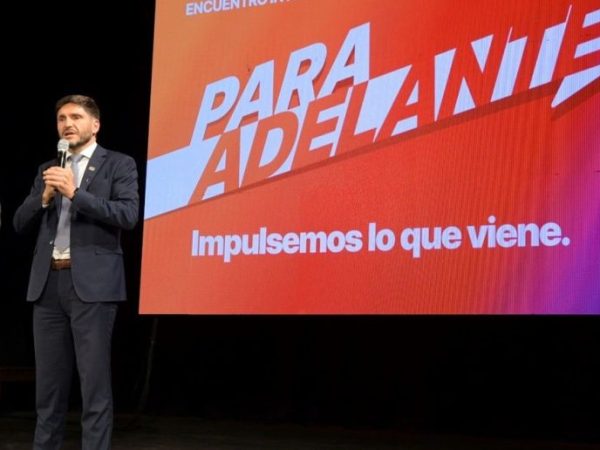 Pullaro pidió a su equipo no conformarse con lo realizado y seguir avanzando