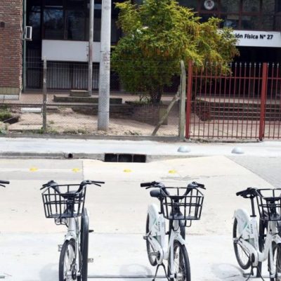 Inauguraron un nuevo BiciPunto para estudiantes de Educación Física en la Costanera de Santa Fe